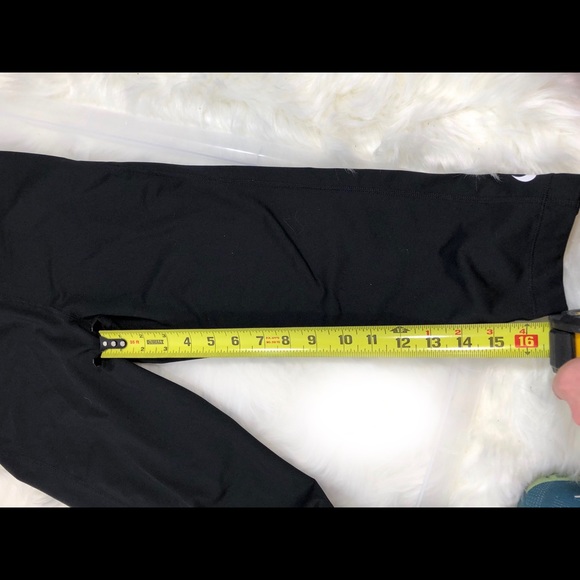 Nike Pro size M leggings - Picture 2 of 2
